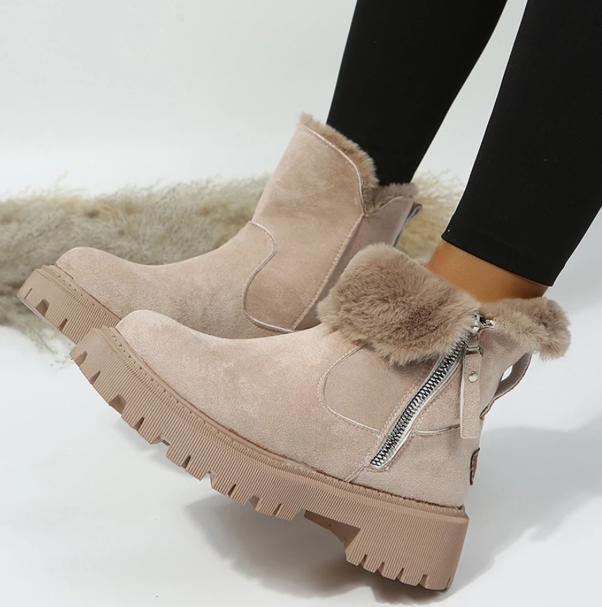 Women Ankle Snow Boots Winter Warm Plush Shoes Fashion Designer Platform Boots Gladiator Non-slip Flats Fur Boots Plus Size -42, Black
Women Ankle Snow Boots Winter Warm Plush Shoes Fashion Designer Platform Boots Gladiator Non-slip Flats Fur Boots Plus Size -42, Black
