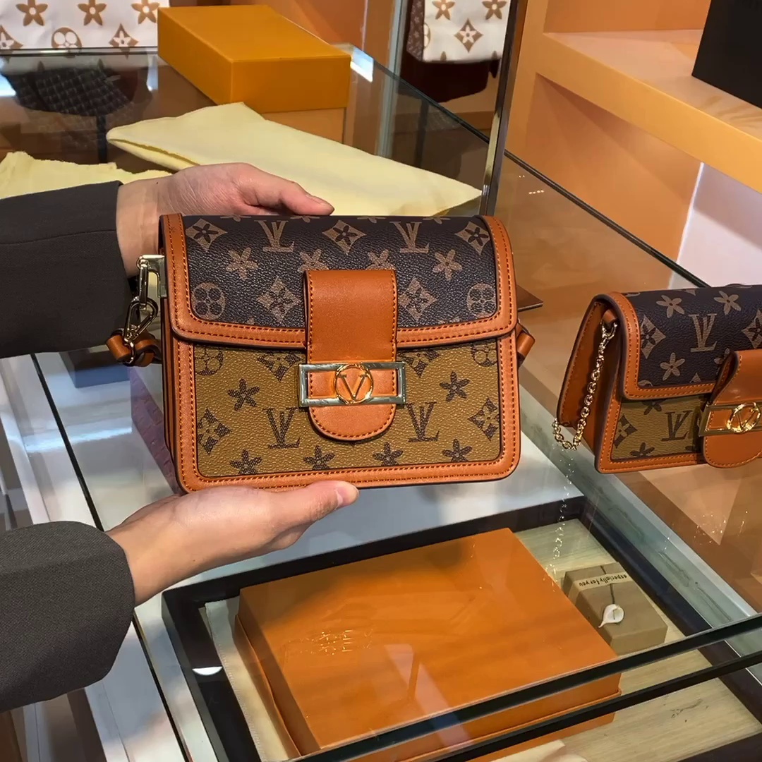 high-quality Shoulder Handbags Woman Evening Bag Leather Fashion Wholesale Designer Clutch Messenger louise Purse vutton Crossbody viuton Bag, Brown
high-quality Shoulder Handbags Woman Evening Bag Leather Fashion Wholesale Designer Clutch Messenger louise Purse vutton Crossbody viuton Bag, Brown