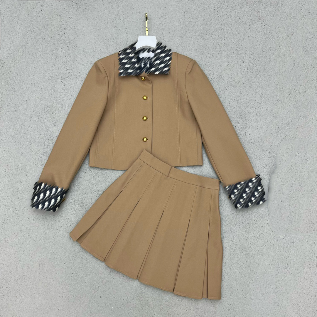 womens two piece dress New small coat pleated skirt suit 22FW autumn girly sports suit long sleeve jackets mini pleat skirts lapel jacket, 4#
womens two piece dress New small coat pleated skirt suit 22FW autumn girly sports suit long sleeve jackets mini pleat skirts lapel jacket, 4#