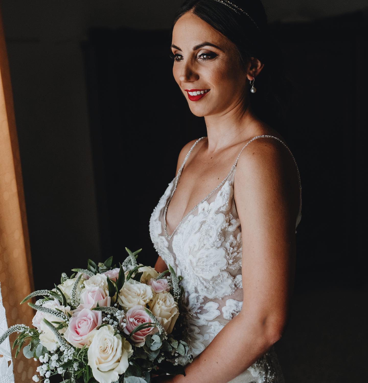 Stunning Beaded Mermaid Wedding Dresses V Necke Backless Bridal Gowns Lace Tulle Sweep Train Plus Size Vestido De Novia