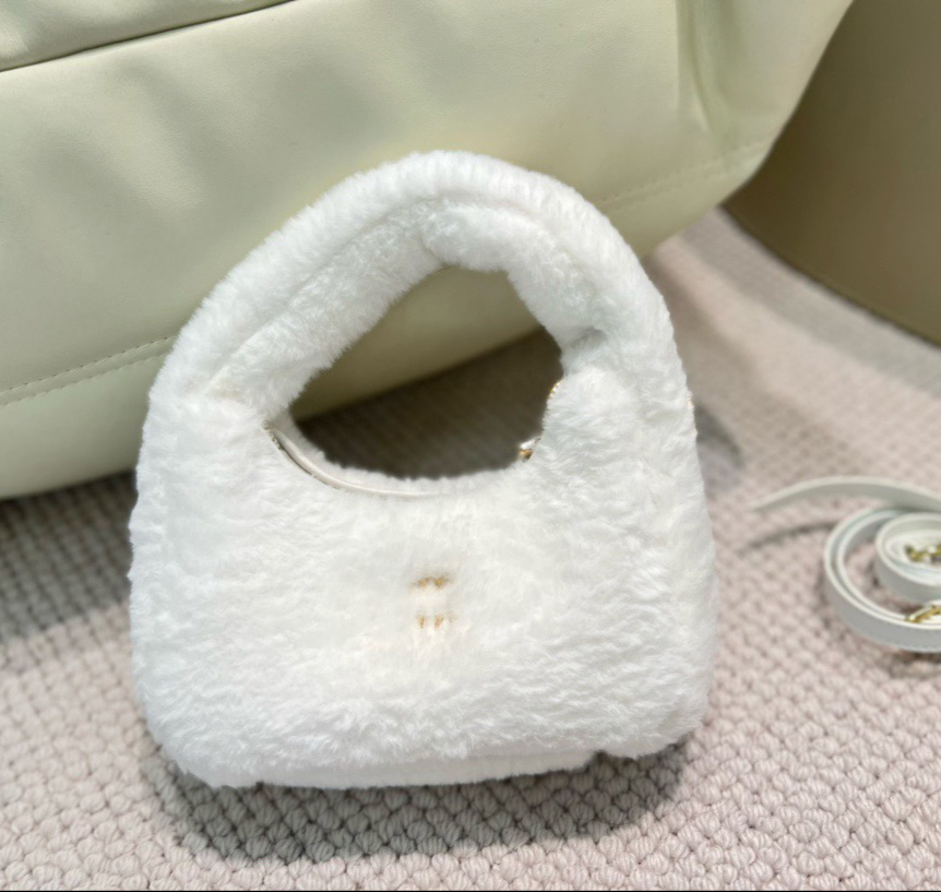 MINI plush shoulder bag designer candy color womens crossbody armpit bag girls daily commute casual handbag ladies purse, White
MINI plush shoulder bag designer candy color womens crossbody armpit bag girls daily commute casual handbag ladies purse, White