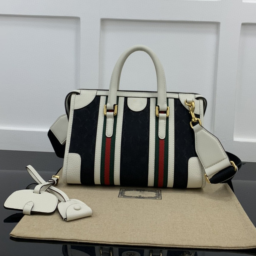 7A Top Designer bag Exquisite Handbag One Shoulder Messenger bag 715772 Fashion Classic Women's Genuine Leather bag Luxury Custom Made Brand bags Wide Shoulder Strap 
7A Top Designer bag Exquisite Handbag One Shoulder Messenger bag 715772 Fashion Classic Women's Genuine Leather bag Luxury Custom Made Brand bags Wide Shoulder Strap
