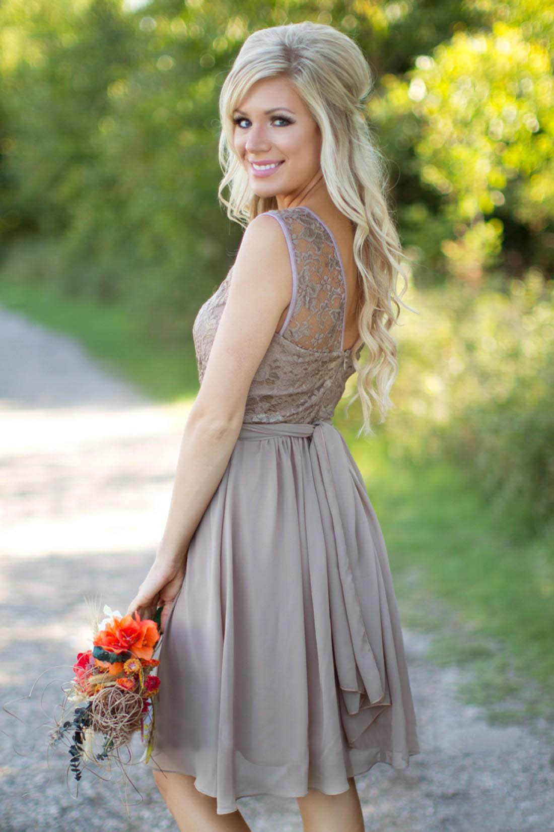 Beach Knee Length Bridesmaid Chiffon Lace Crew Neck Western Country Summer Cheap Plus Size Formal Party Prom Dresses