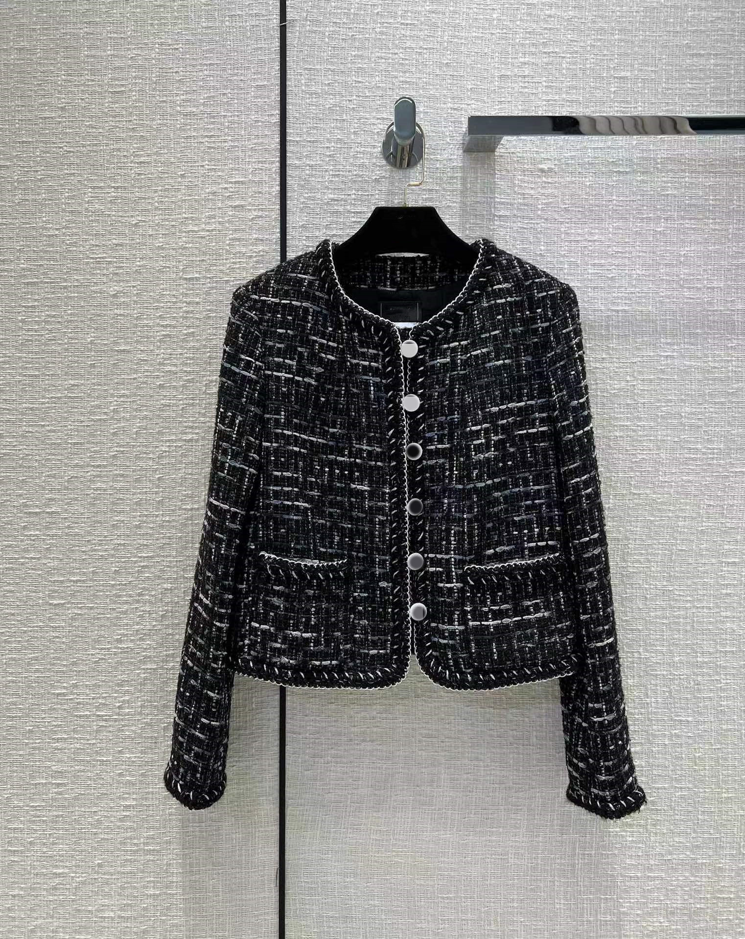 Milan Runway Jackets 2022 Autumn Winter O Neck Long Sleeve Panelled Women' Coats Designer Brand Same Style Outerwear 1016-11, Contrast color
Milan Runway Jackets 2022 Autumn Winter O Neck Long Sleeve Panelled Women' Coats Designer Brand Same Style Outerwear 1016-11, Contrast color