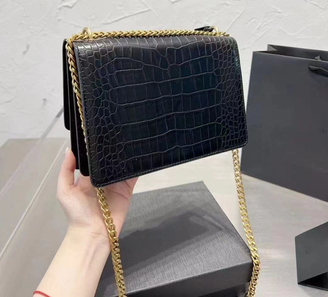 2023 High Quality Shoulder Bags Fashion Bag Messenger Luxury Wholesale Removable Shoulders Belt Exquisite Fabric Perfect Hardware8x41
2023 High Quality Shoulder Bags Fashion Bag Messenger Luxury Wholesale Removable Shoulders Belt Exquisite Fabric Perfect Hardware8x41