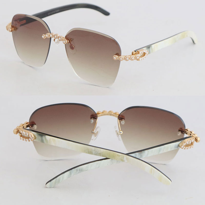 Designer Moissanite Diamond Set Rimless Sunglass Womans White Inside Black Buffalo Horn Sunglasses Men Frames Luxury Diamond Cut 3.0 lenses Sun Glasses Size 61
Designer Moissanite Diamond Set Rimless Sunglass Womans White Inside Black Buffalo Horn Sunglasses Men Frames Luxury Diamond Cut 3.0 lenses Sun Glasses Size 61