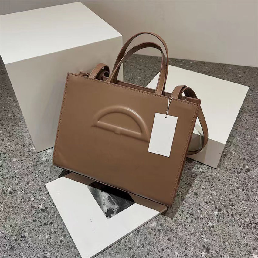 Women Designer top Shopping bags Womens Purse Tote bag handbags Fashion Style Luxury Pu Leather shoulder bag wholesale Crossbody, No sale separately
Women Designer top Shopping bags Womens Purse Tote bag handbags Fashion Style Luxury Pu Leather shoulder bag wholesale Crossbody, No sale separately
