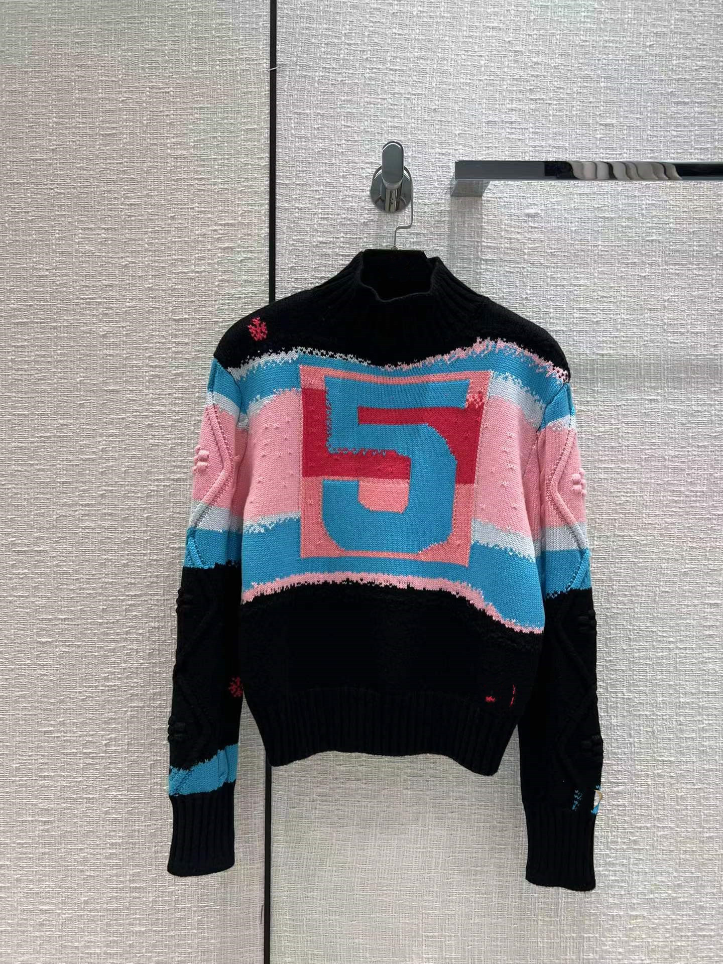 Milan Runway Sweater 2022 New Autumn Winter Stand Collar Long Sleeve Print Women' Sweaters High End Jacquard Pullover Designer Sweater 1016-19, Picture color
Milan Runway Sweater 2022 New Autumn Winter Stand Collar Long Sleeve Print Women' Sweaters High End Jacquard Pullover Designer Sweater 1016-19, Picture color