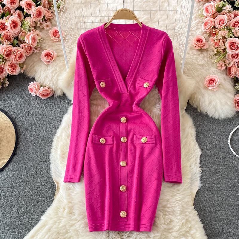 Casual Dresses 2022 Autumn Knitting Mini Dress Women Sexy Black Hight Street Deep V-Neck Gold Button Retro Adjustable Clothes
Casual Dresses 2022 Autumn Knitting Mini Dress Women Sexy Black Hight Street Deep V-Neck Gold Button Retro Adjustable Clothes