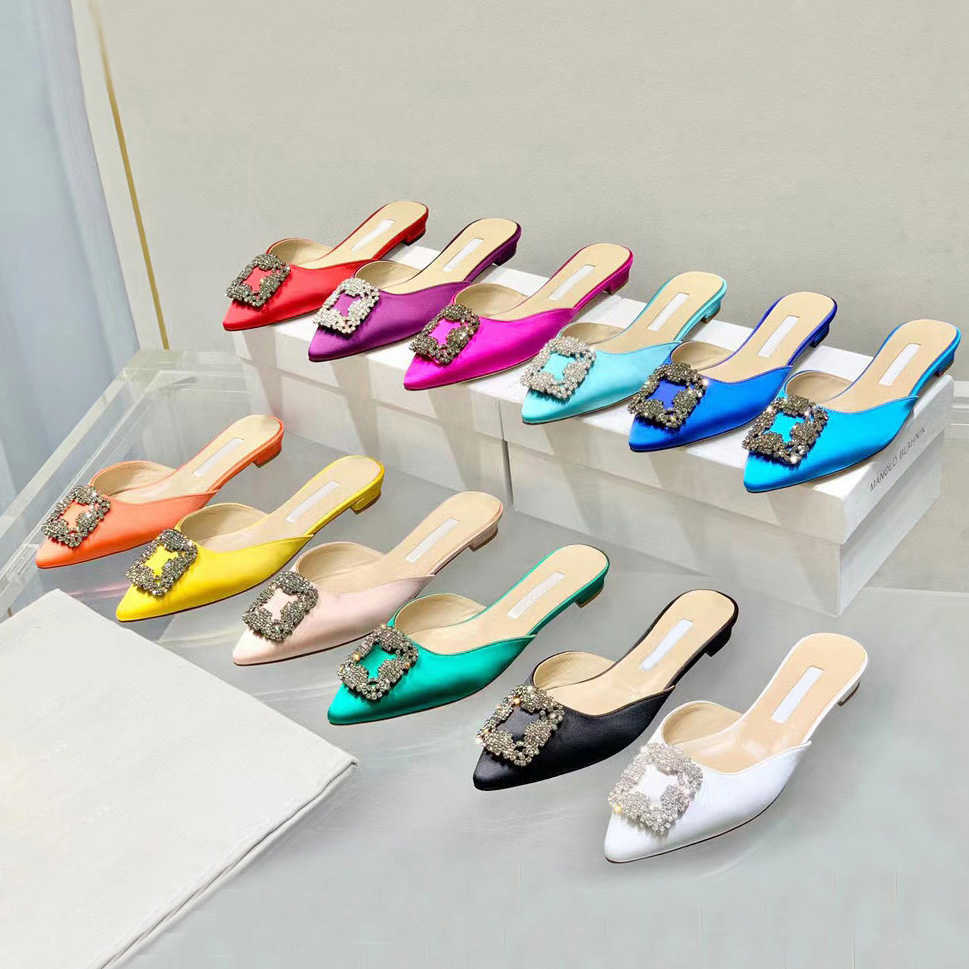 Slippers newest Beach slippers classic Designer Lazy Flat Baotou Flip flops Rhinestone square buckle decorative silk Luxury Designer flats, White
Slippers newest Beach slippers classic Designer Lazy Flat Baotou Flip flops Rhinestone square buckle decorative silk Luxury Designer flats, White