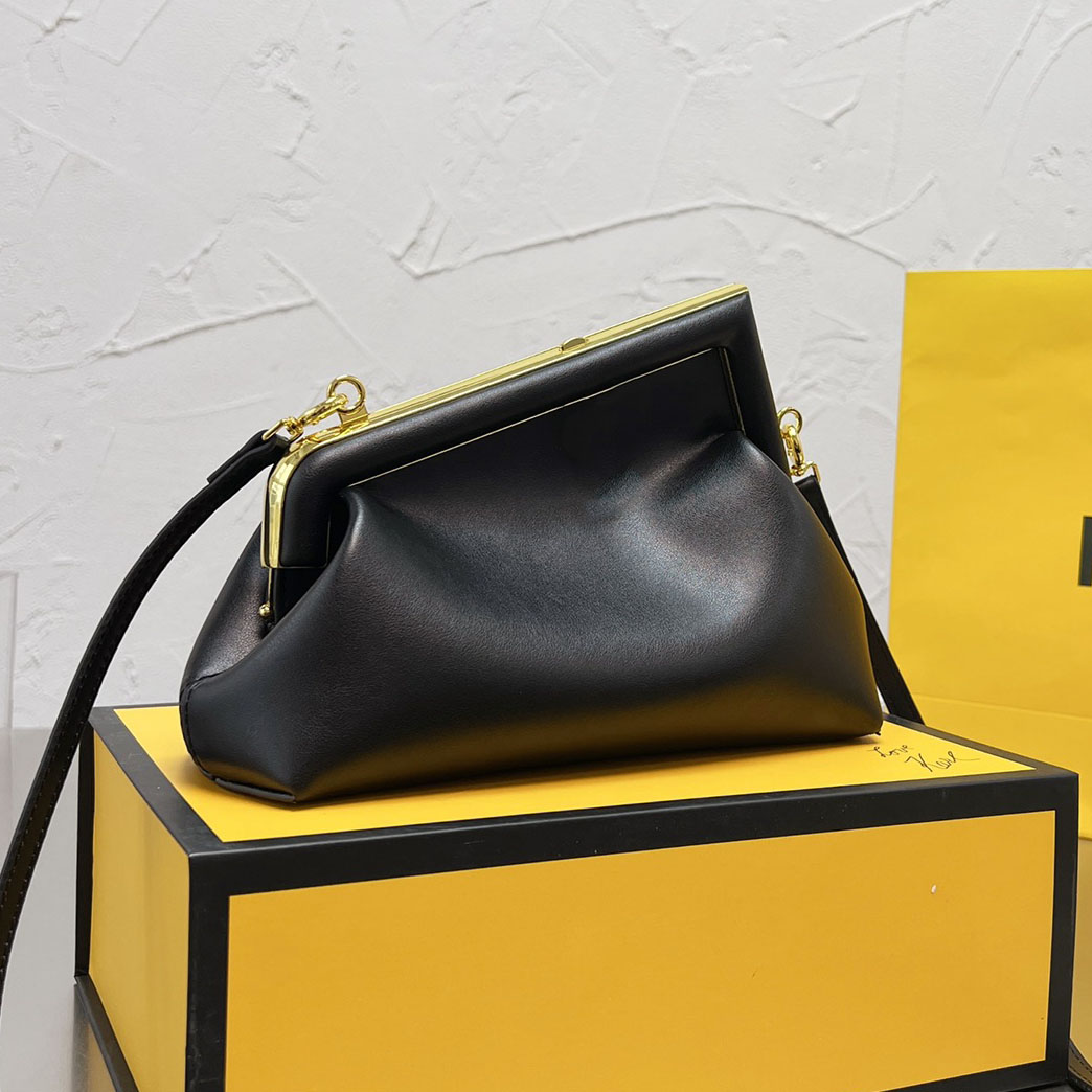Briefcases Fashion Re-Edition Nylon Designer Bags For Woman Luxury Handbag Men Lady Womens 2022 Crossbody Tote Hobo Shoulder purse Handbags Bag Wallet, Black
Briefcases Fashion Re-Edition Nylon Designer Bags For Woman Luxury Handbag Men Lady Womens 2022 Crossbody Tote Hobo Shoulder purse Handbags Bag Wallet, Black