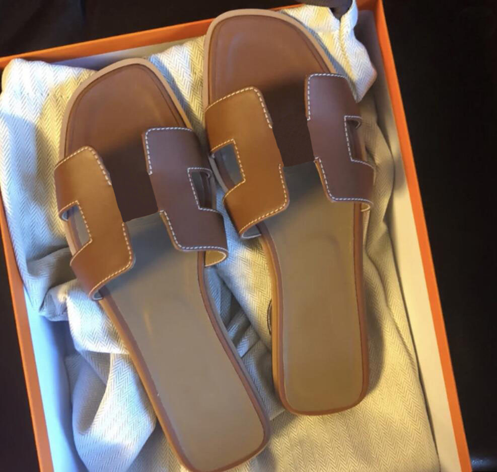 Women Sandals Hollow logo flat slippers spikes girl shoes reach jelly platform slide lady casual flip-flops with box 35-43, 22
Women Sandals Hollow logo flat slippers spikes girl shoes reach jelly platform slide lady casual flip-flops with box 35-43, 22
