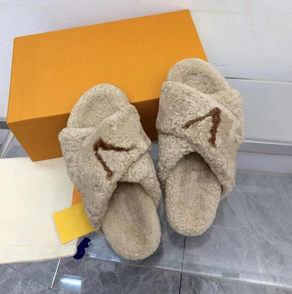 Designer Letter Plush Slippers Women Autumn Winter Cross Plush Slipper Flat Bottom Lamb Wool sandal Warmth Furry Fluffy Slides Fashion Luxury Womens Scuffs, White
Designer Letter Plush Slippers Women Autumn Winter Cross Plush Slipper Flat Bottom Lamb Wool sandal Warmth Furry Fluffy Slides Fashion Luxury Womens Scuffs, White