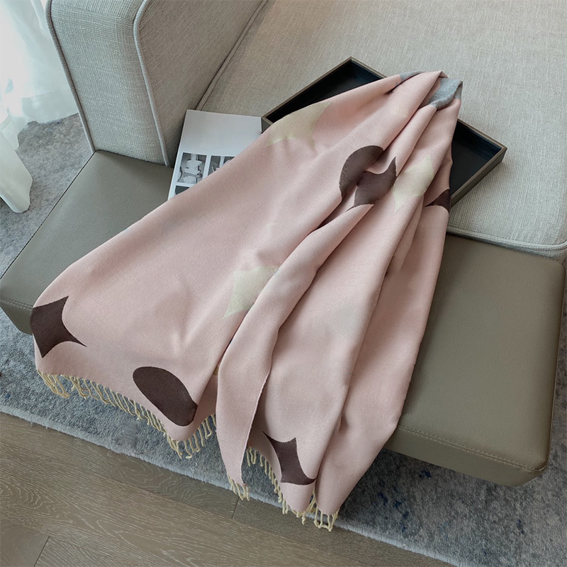 Designer Women Cashmere Scarf Fashion Winter Warm Pashmina Scarfves Letter Print Tassels Unisex Long Scarve
Designer Women Cashmere Scarf Fashion Winter Warm Pashmina Scarfves Letter Print Tassels Unisex Long Scarve