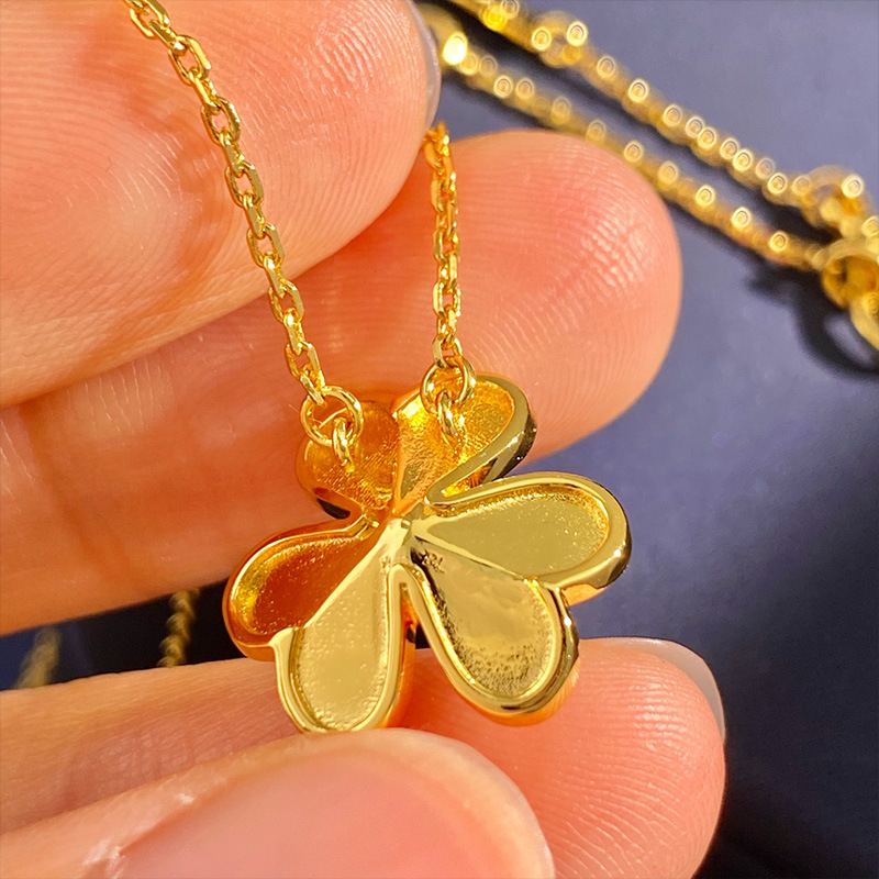 New arrive Mini 3 clover necklace for women simple small lucky grass clavicle chain set gift
