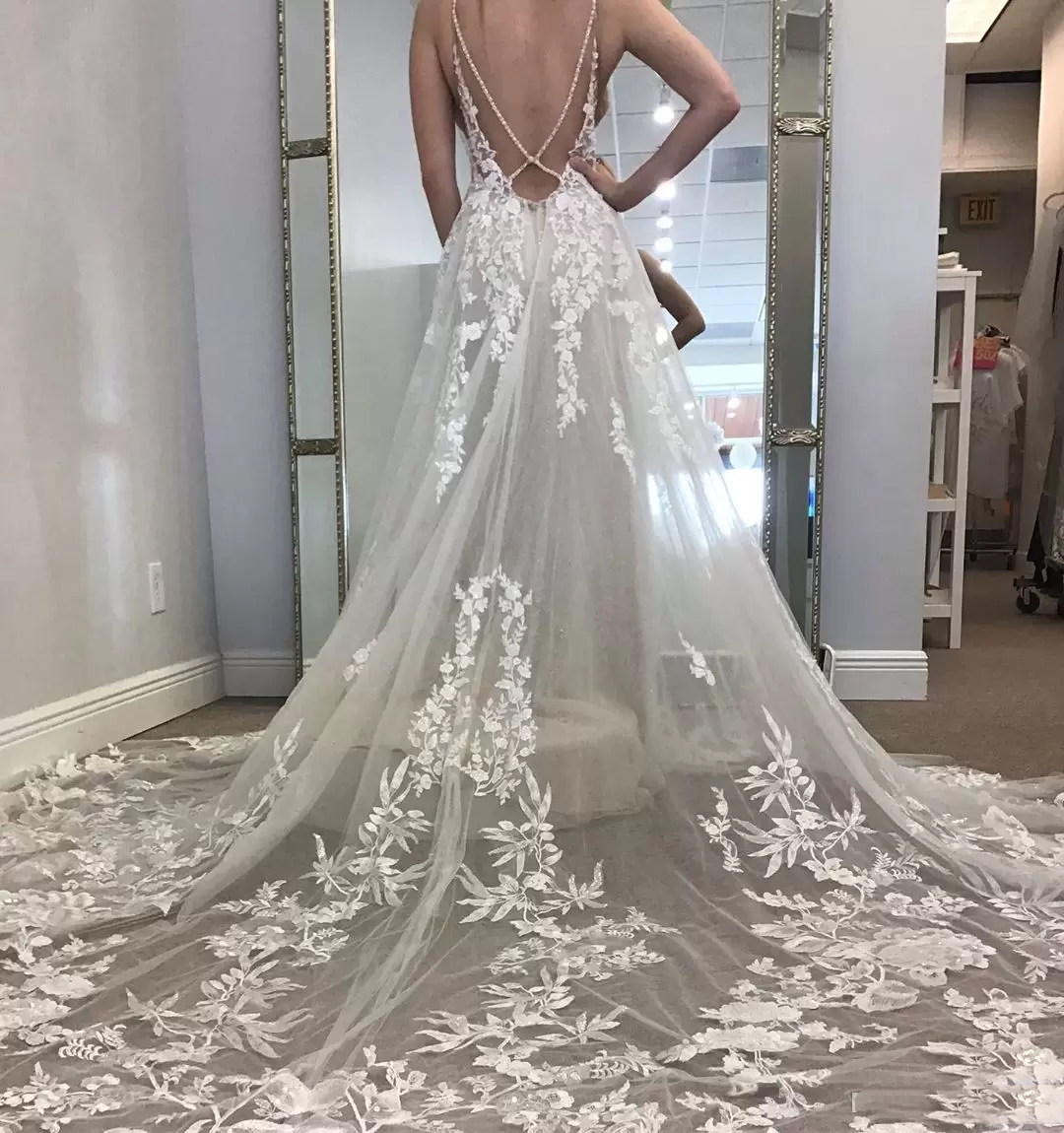 Boho Beach A-Line Lace Wedding Dress Sleeveless Sexy Backless Spaghetti Straps Bridal Gowns 2023 Beaded Charming Summer Bohemian Robe De Marriage