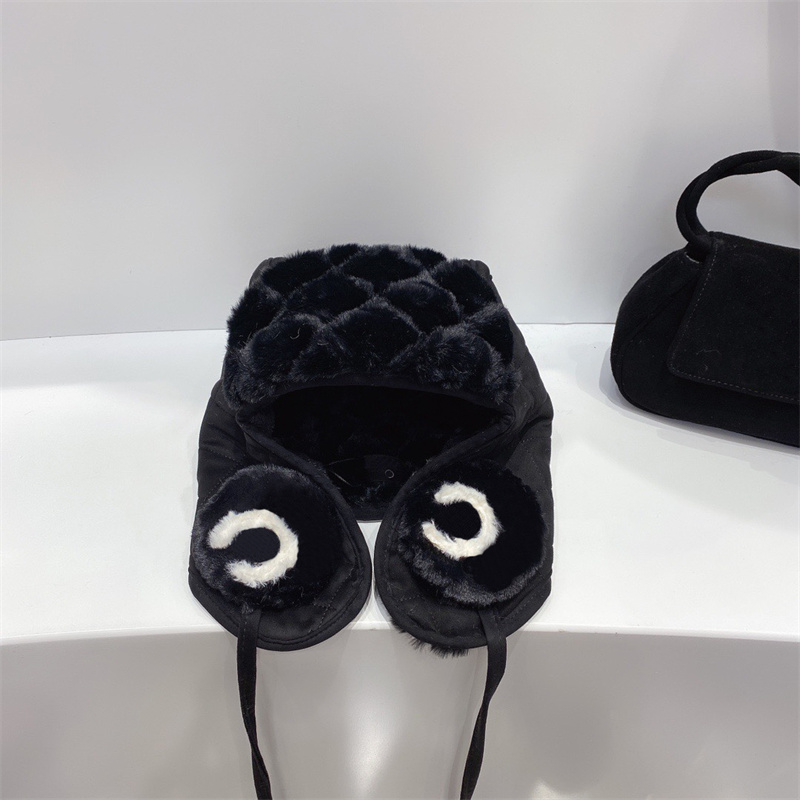 Fashion Trapper Hats Designer Womens Beanies Caps Luxury Brand Bucket Hat Woman Men Winter Wool Knitted Hat Baseball Cap 2 Colors, Black
Fashion Trapper Hats Designer Womens Beanies Caps Luxury Brand Bucket Hat Woman Men Winter Wool Knitted Hat Baseball Cap 2 Colors, Black
