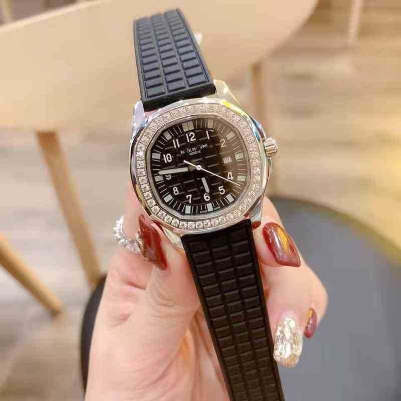 aaaaa Square Nautilus series diamond inlaid men's and women's fashion classic watch, Baida silica gel
aaaaa Square Nautilus series diamond inlaid men's and women's fashion classic watch, Baida silica gel