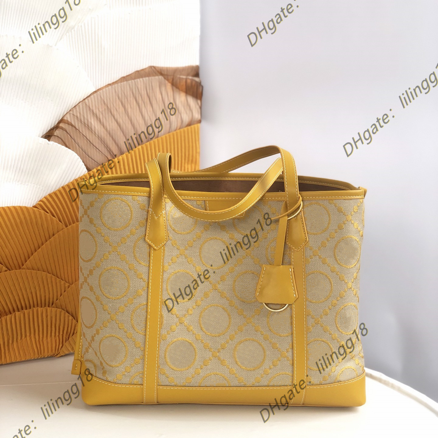 Luxury canvas shopping bag Famous designer new handbag shoulder bags messenger bag Street woman handbags Cross purse beach must-have, Navy blue
Luxury canvas shopping bag Famous designer new handbag shoulder bags messenger bag Street woman handbags Cross purse beach must-have, Navy blue