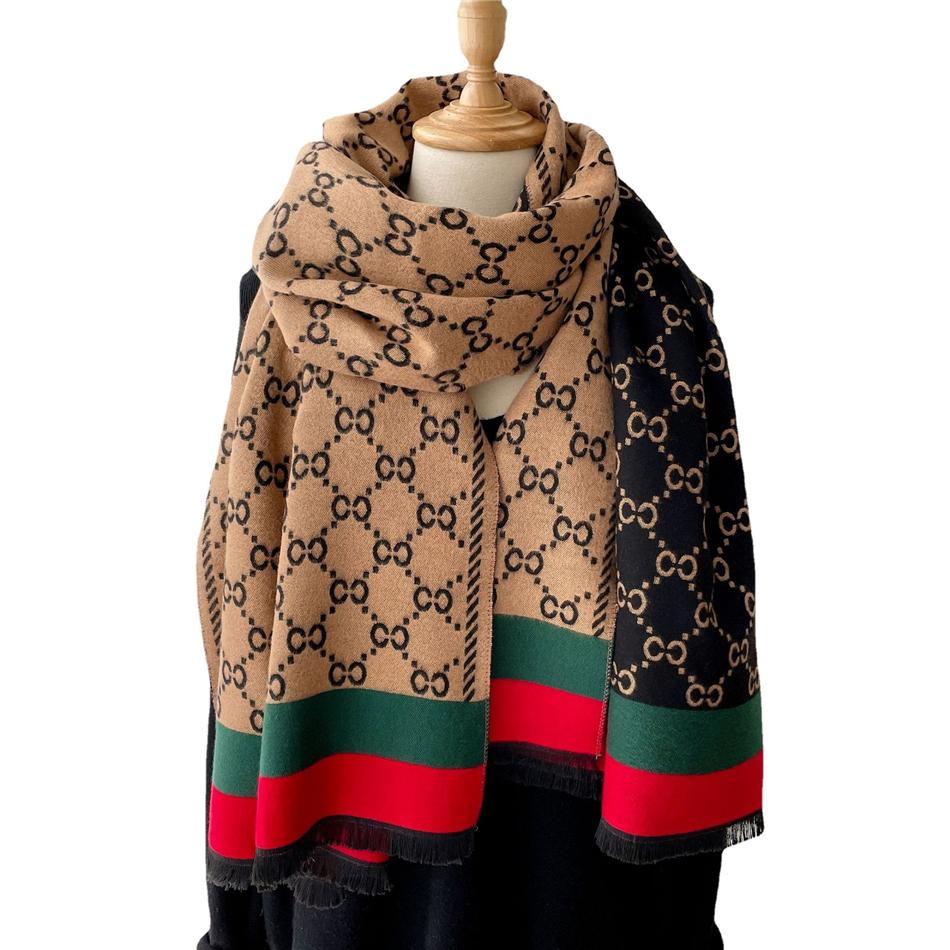 Designer Silk Scarf Mens Luxury Scarf Womens four Season Shawl Fashion Letter Scarves 180x65cm High Quality Optional exquisite
Designer Silk Scarf Mens Luxury Scarf Womens four Season Shawl Fashion Letter Scarves 180x65cm High Quality Optional exquisite
