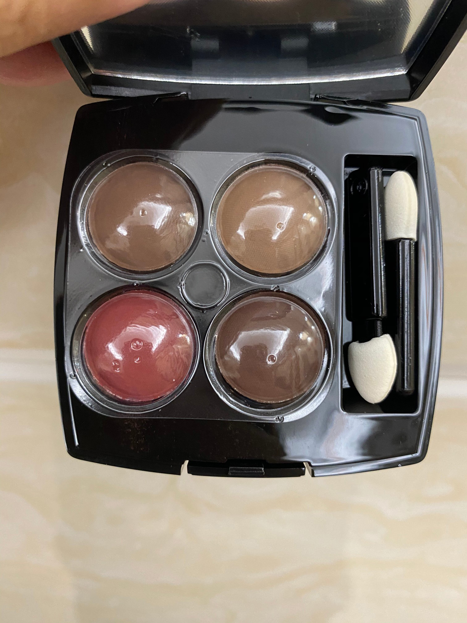 Brand Makeup 4colors Eye shadow 2g Cosmetics Eyeshadow with Brush Matte Natural Palette Fast Ship, Mixed color
Brand Makeup 4colors Eye shadow 2g Cosmetics Eyeshadow with Brush Matte Natural Palette Fast Ship, Mixed color