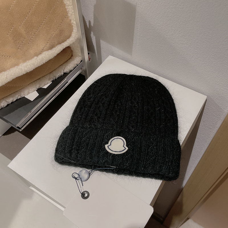 Luxury designer beanie bonnet winter hat simple knitted hat soft comfortable warm latest style for men and women very nice, No.1
Luxury designer beanie bonnet winter hat simple knitted hat soft comfortable warm latest style for men and women very nice, No.1