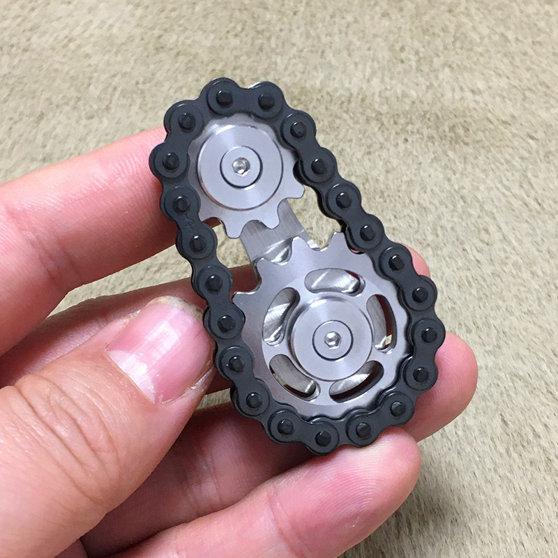 Spinning Top Stainless Steel Adults Sprockets Gears Spinner Toys for Children Decompression Hand Fidget Anxiety Chain Gifts 221017
Spinning Top Stainless Steel Adults Sprockets Gears Spinner Toys for Children Decompression Hand Fidget Anxiety Chain Gifts 221017