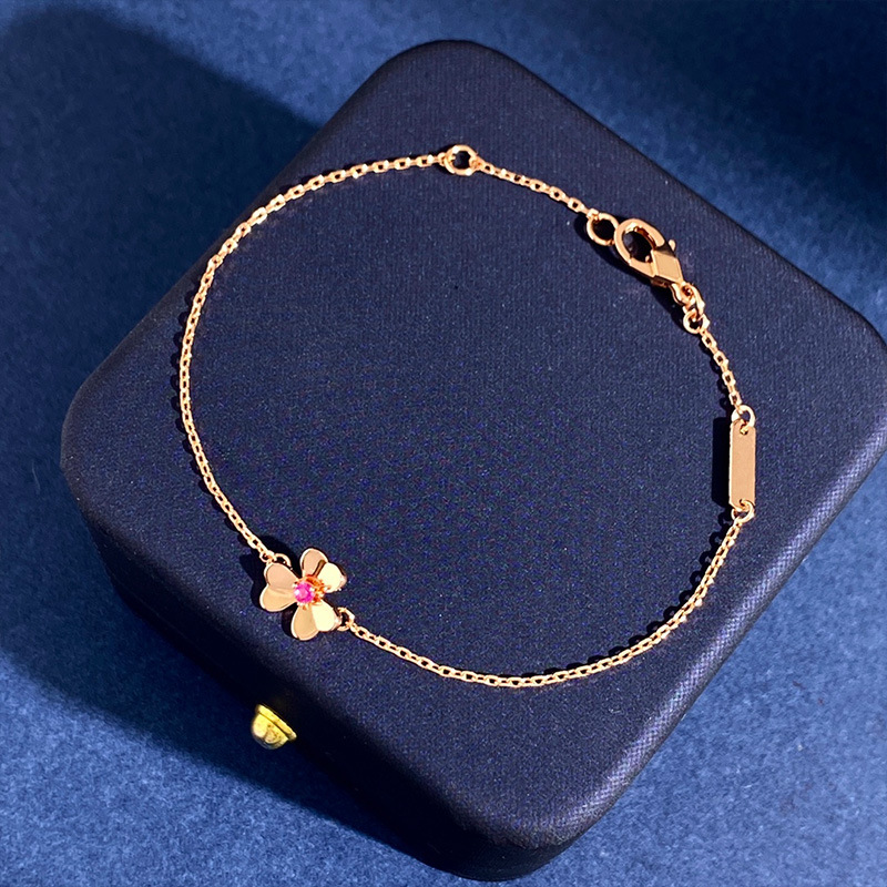 2022 New arrive Mini 3 clover bracelets for women simple small lucky grass clavicle chain set gift