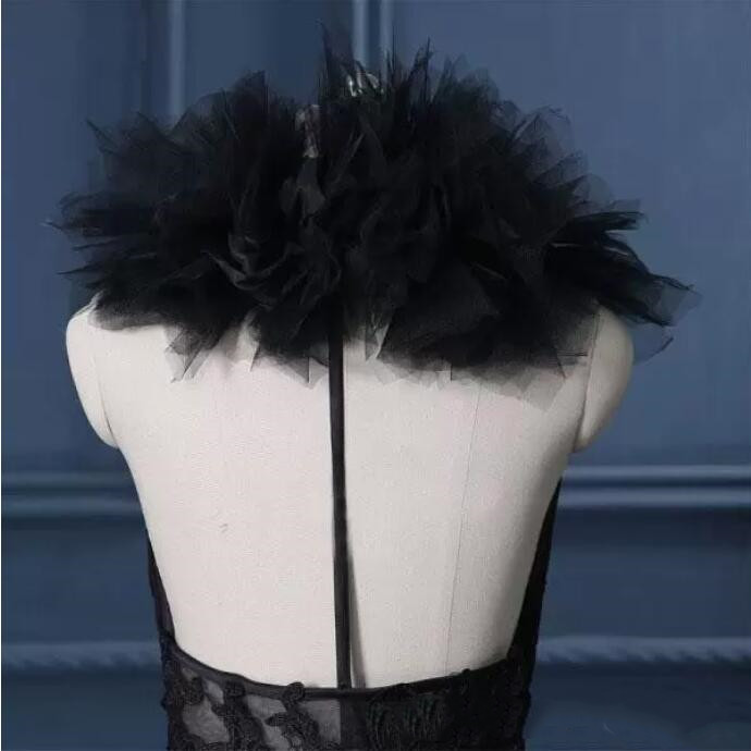 Black and White Ivory gothic Wedding Dress Gothic V Neck Sleeveless Lace Appliques Tulle Skirt Bridal Gowns Ruffles robes de mariage