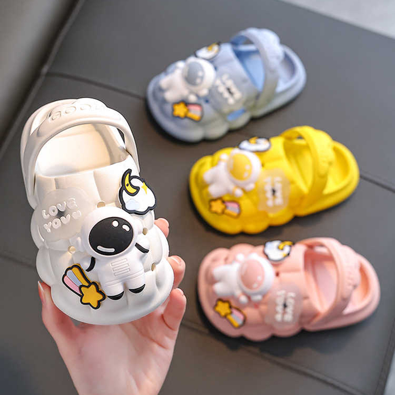 DIY Kids Women Men Spaceman Slipper for Children Beach Garden Shoes Boys Girls Couples Indoor Home Washroom Slides Slippers 220621
