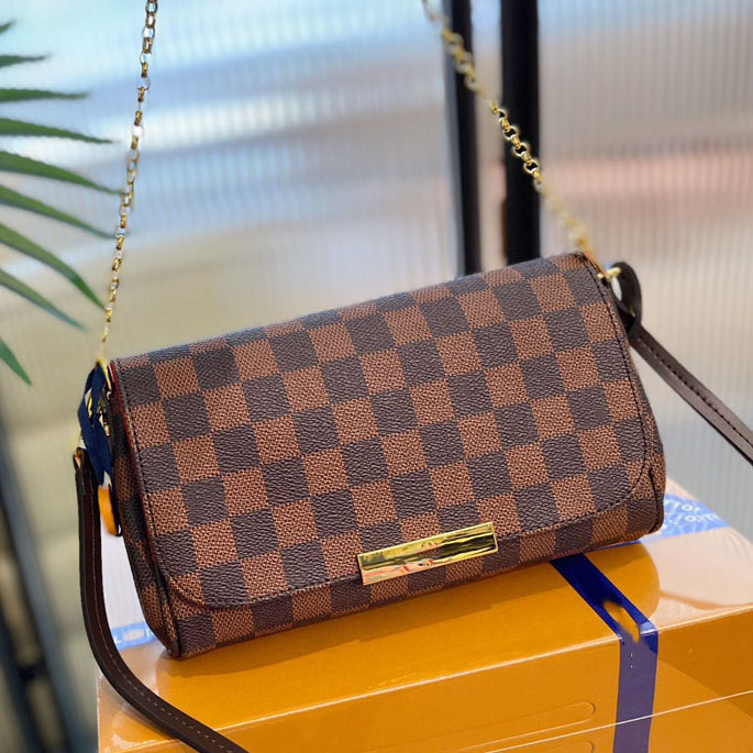 Classic Designer Shoulder Bags Lady Leather chain Tote Famous handbag Fashion women Crossbody favorite Messenger bag, Affiliate contact us
Classic Designer Shoulder Bags Lady Leather chain Tote Famous handbag Fashion women Crossbody favorite Messenger bag, Affiliate contact us