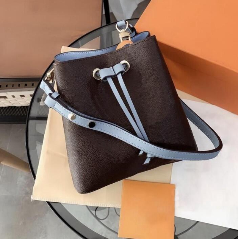 Women's luxurys BrandS Drawstring bag designers Bucket Handbags flower Purses Tote Letter PU Leather Shoulder Bags crossbody wallets handbag Shopping Bags
Women's luxurys BrandS Drawstring bag designers Bucket Handbags flower Purses Tote Letter PU Leather Shoulder Bags crossbody wallets handbag Shopping Bags