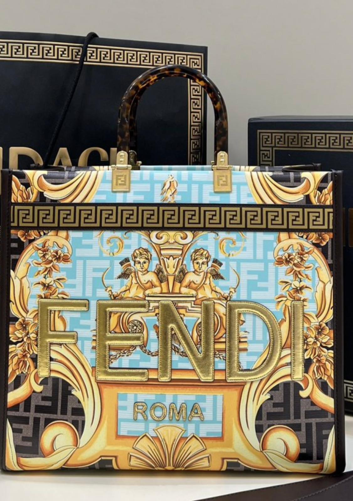 Luxury designer design Ball Caps women's bags classic but elegant and generous to keep for yourself to send the good, Blue
Luxury designer design Ball Caps women's bags classic but elegant and generous to keep for yourself to send the good, Blue