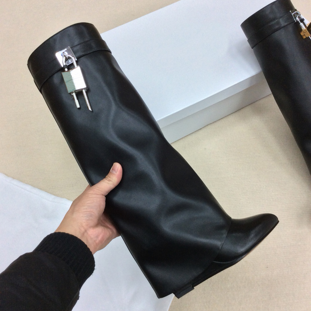 Designer Shark Lock boots Biker Black Leather Knee Tall Boots Rain Long Ankle Fold-Over Luxury Women Sharks High Top Straight Height Booted 9cm, Customize
Designer Shark Lock boots Biker Black Leather Knee Tall Boots Rain Long Ankle Fold-Over Luxury Women Sharks High Top Straight Height Booted 9cm, Customize