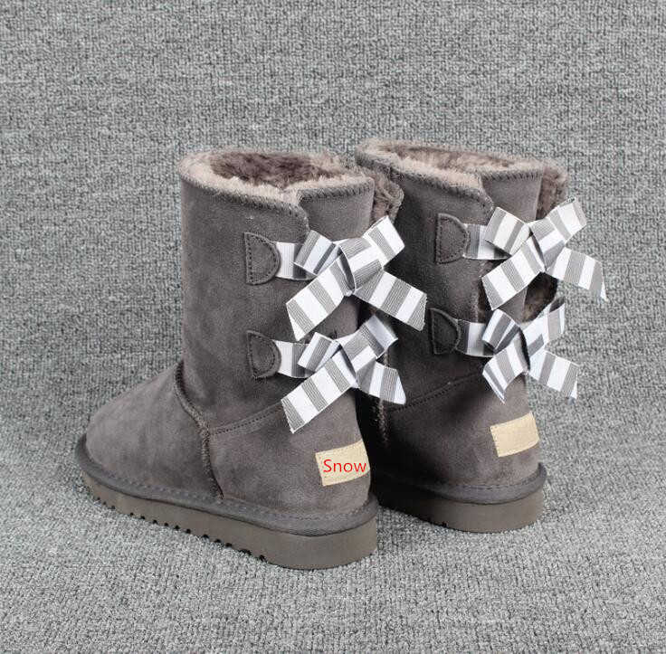 2021 new style Hot Sell fashion 3280 ribbon bow middle tube women snow boots sheepskin warm boots free transport, Choose photo color
2021 new style Hot Sell fashion 3280 ribbon bow middle tube women snow boots sheepskin warm boots free transport, Choose photo color