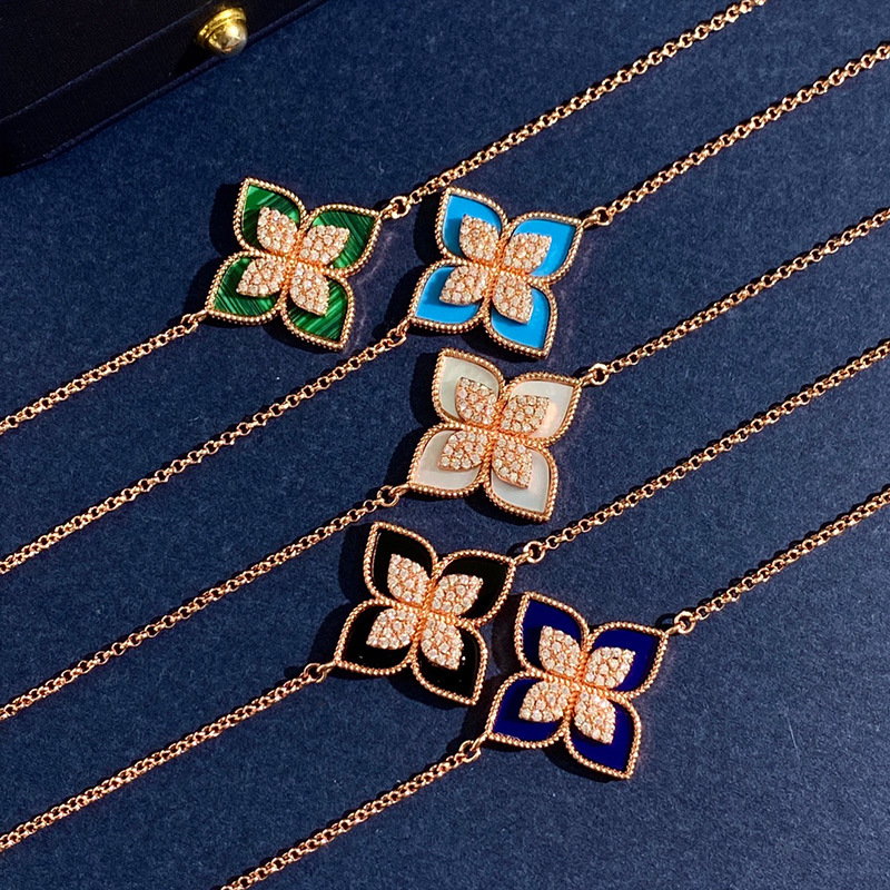 Clover Designer Charm Bracelets 18K Gold Shine Crystal Bling Diamond Sweet 4 Leaf Flower Bangle Love Bracelet Jewelry for Party Wedding
