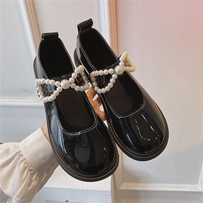 Sepatu Wanita Platform Kulit Paten Lolita Flat Lucu Manis Ikatan Simpul Mutiara Perancang Busana Mary Jane Hitam Putih 220614, Black
Sepatu Wanita Platform Kulit Paten Lolita Flat Lucu Manis Ikatan Simpul Mutiara Perancang Busana Mary Jane Hitam Putih 220614, Black