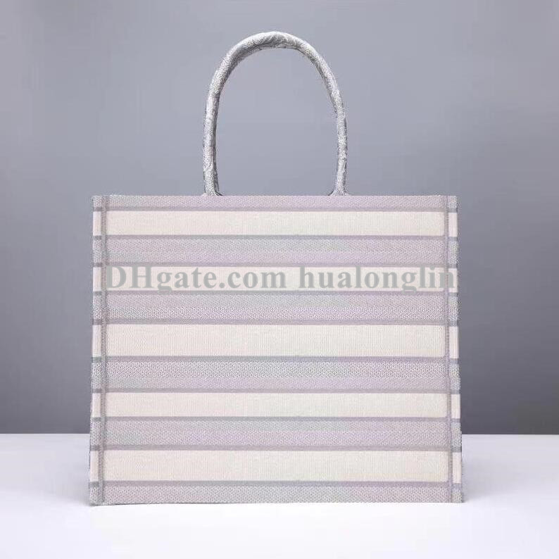 5A Top Grade Quality Fashion Designer woman bag handbag purse tote embroidered and jacquard ladies Sales 26cm 36cm 41cm Letters, Dark blue;letters
5A Top Grade Quality Fashion Designer woman bag handbag purse tote embroidered and jacquard ladies Sales 26cm 36cm 41cm Letters, Dark blue;letters