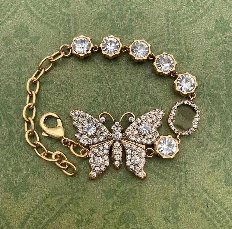 Top luxury butterfly designer bracelet stainless steel bracelets 18K gold plated punk womens crystal cuban gold chain hip hop pendant charm jewelry Chirstmas gift
Top luxury butterfly designer bracelet stainless steel bracelets 18K gold plated punk womens crystal cuban gold chain hip hop pendant charm jewelry Chirstmas gift