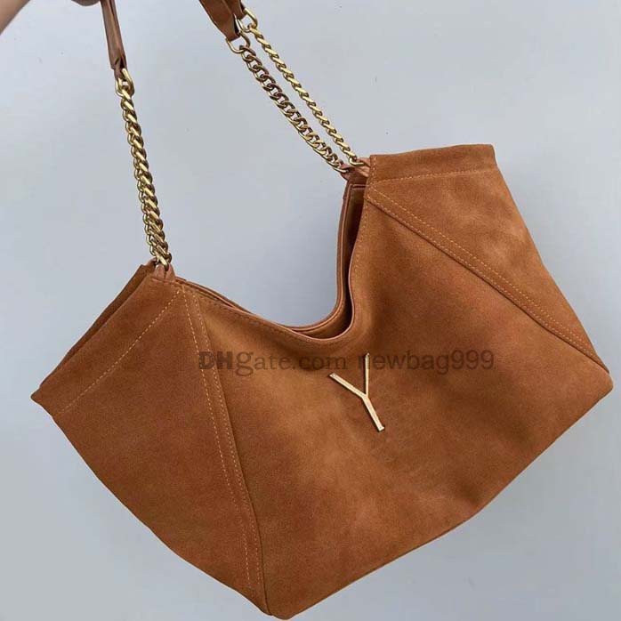 Luxury Designer tote bag Faux Suede Leather large capacity Travel shopping bags women shoulder bag chain handbags ladies work handbag send wallet, Black
Luxury Designer tote bag Faux Suede Leather large capacity Travel shopping bags women shoulder bag chain handbags ladies work handbag send wallet, Black