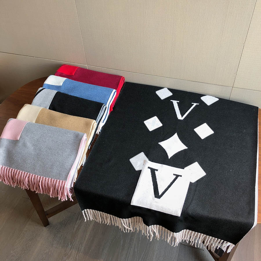 Winter Fashion Scarf Elegant Pockets Scarves Letters Design for Man Women Shawl 6 Colors
Winter Fashion Scarf Elegant Pockets Scarves Letters Design for Man Women Shawl 6 Colors