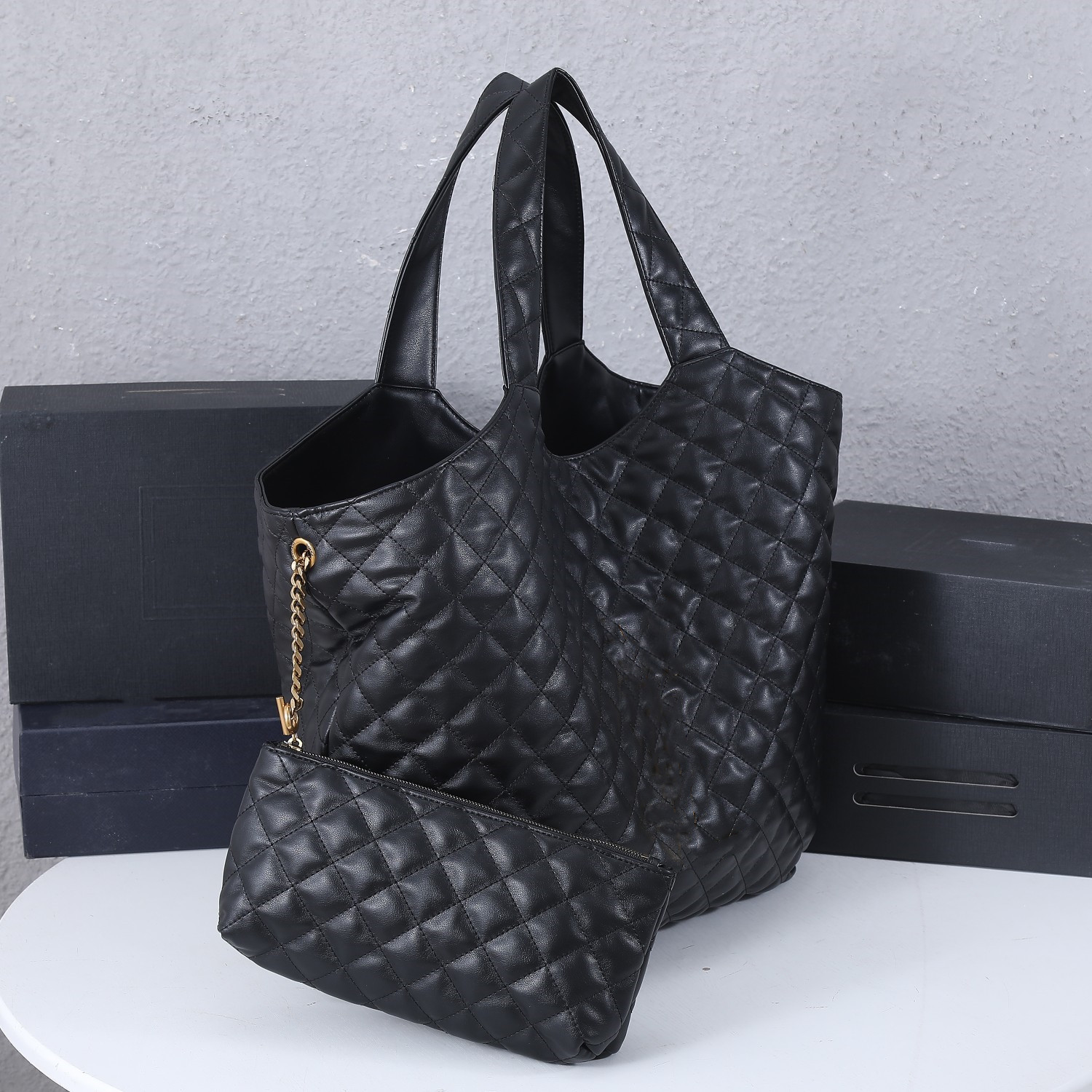 5A Quality Tote Crossbody Quilted Designer Bag Wallet Card Pockets Handbag Ladies lambskin large Shoulder Genuine leather Women the totes bags, Customized
5A Quality Tote Crossbody Quilted Designer Bag Wallet Card Pockets Handbag Ladies lambskin large Shoulder Genuine leather Women the totes bags, Customized