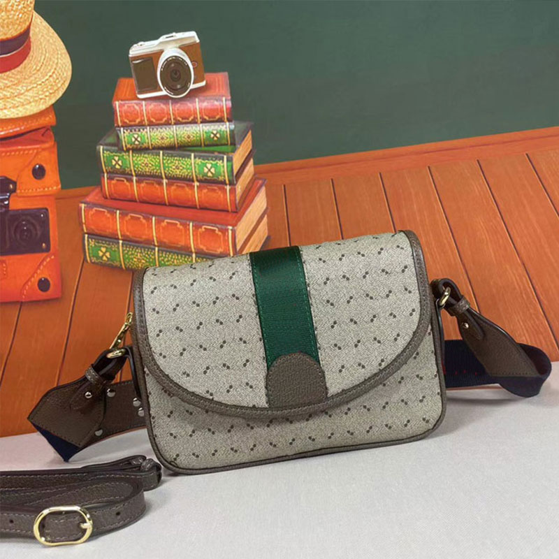 Messenger Bag Postman Handbags Women Crossbody Bags Classic Letter Prints Flip Wallet Wide Shoulder Belt Canvas Cowhide Leather
Messenger Bag Postman Handbags Women Crossbody Bags Classic Letter Prints Flip Wallet Wide Shoulder Belt Canvas Cowhide Leather