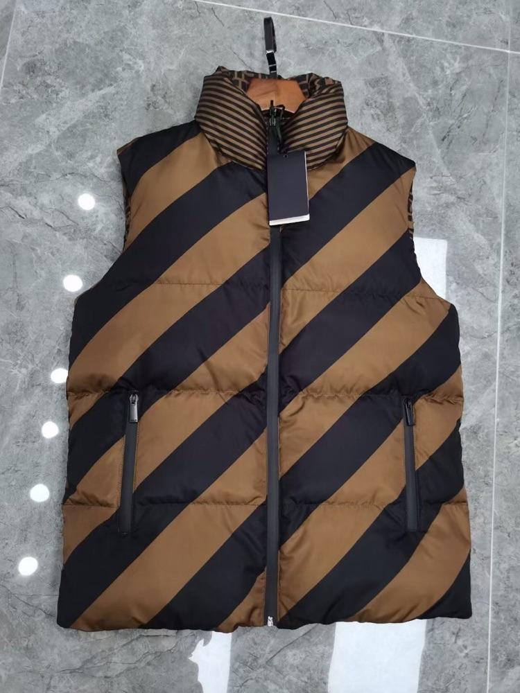 Mens black puffer jacket new down jackets vest Keep warm mens stylist winter coats fashion women thicken outdoor coat essential--58899
Mens black puffer jacket new down jackets vest Keep warm mens stylist winter coats fashion women thicken outdoor coat essential--58899