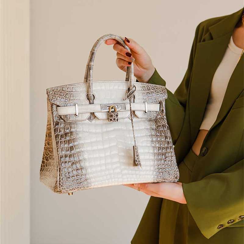 Designers Handbags Birkin Bags Designer Women 2022 New Crocodile Leather High Grade Gloss Gongzhu Women's Himalayan Handbag Large Ayw Classical Larger Capacity, White2
Designers Handbags Birkin Bags Designer Women 2022 New Crocodile Leather High Grade Gloss Gongzhu Women's Himalayan Handbag Large Ayw Classical Larger Capacity, White2