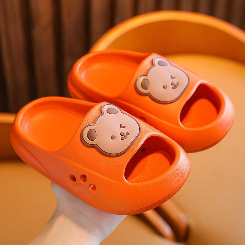 Childrens Slippers Summer Cartoon Bear Cute Boys Girls Anti Skid Indoor Home Bathroom Bath Baby Cool Slippers 220621