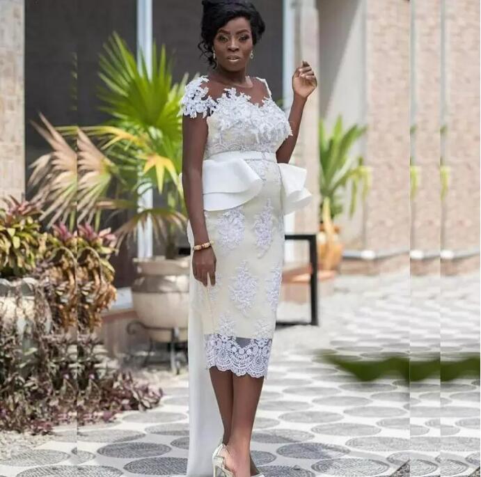 Plus Size Lace Mother Of The Bride Dresses Sheer Neck Appliques Short Sleeve Bridal Gowns Tea Length African 2023 Wedding Guest Dress