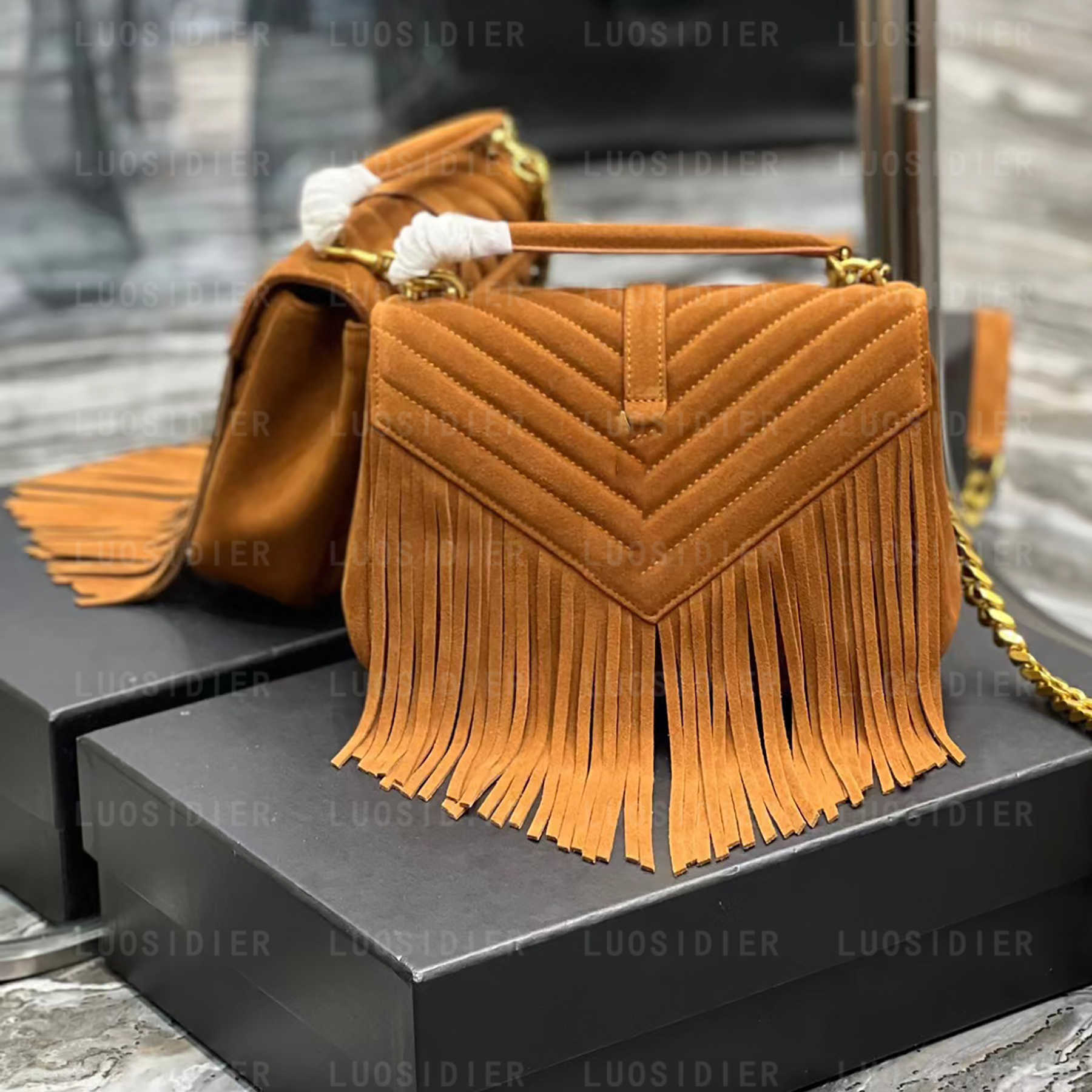 Evening Bags college medium chain bag suede with fringes chevron-quilted overstitching top handle leather shoulder strap crossbody handbag luxury
Evening Bags college medium chain bag suede with fringes chevron-quilted overstitching top handle leather shoulder strap crossbody handbag luxury