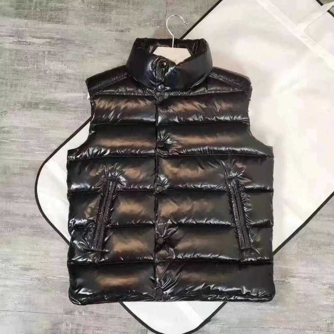 3days ship designer men down vest jacket Europe and America men jackets classic Stand-up collar style Maya black short warm vests
3days ship designer men down vest jacket Europe and America men jackets classic Stand-up collar style Maya black short warm vests
