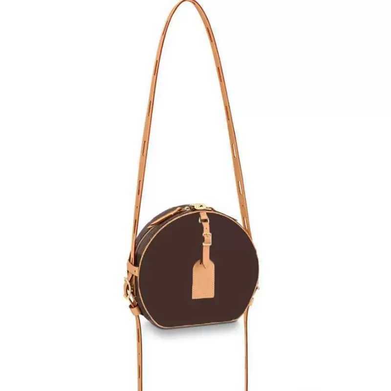 Fashion Designer bag women Petite Chapeau Boite handbags shoulder bags leather luxury lady classic flower crossbody embossed Love, Other
Fashion Designer bag women Petite Chapeau Boite handbags shoulder bags leather luxury lady classic flower crossbody embossed Love, Other